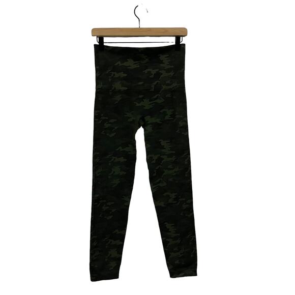Spanx Look at Me Now Seamless Leggings - Green Camo - XL - Picture 9 of 10